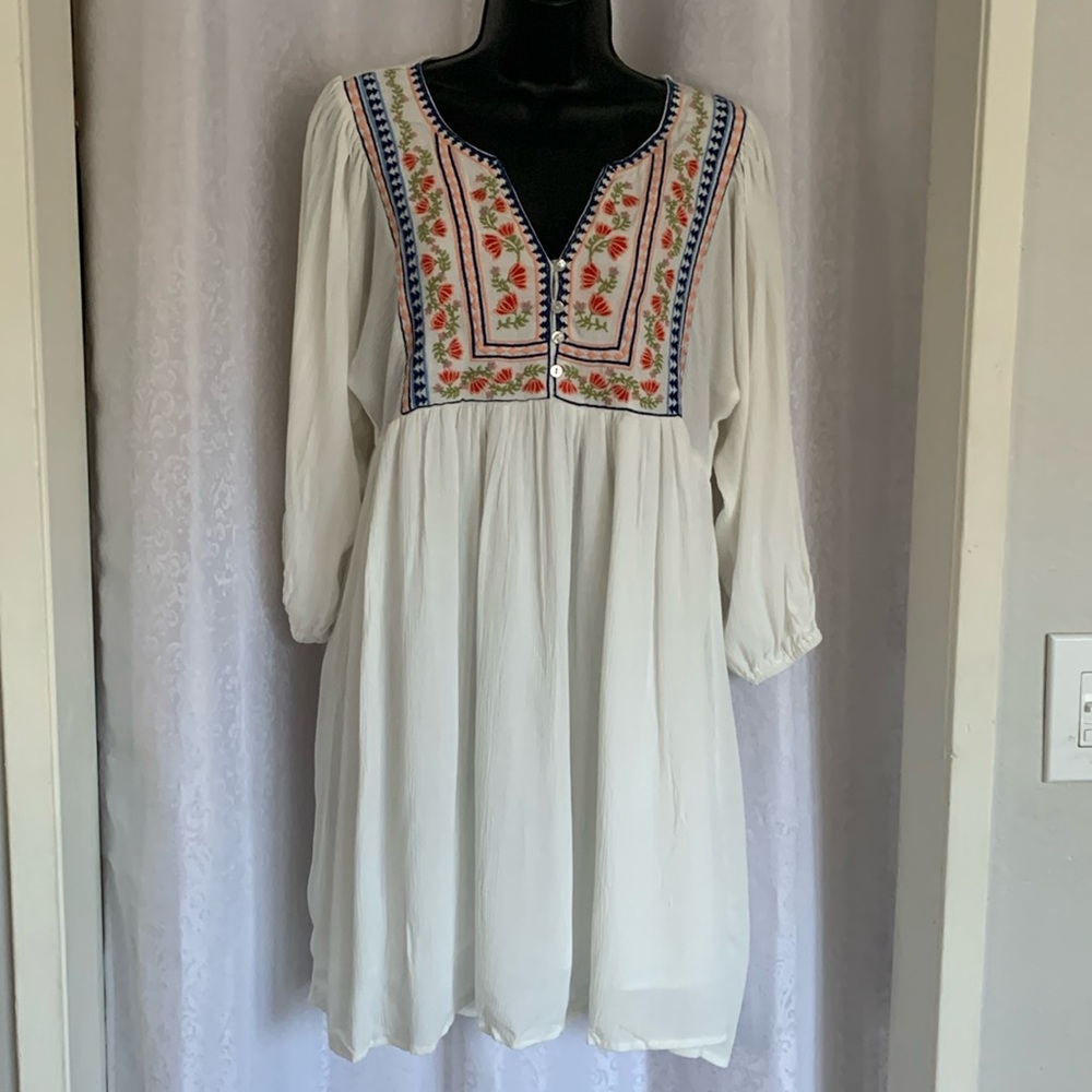 FOREVER 21 White Gauze Embroidered Dress Sz: S